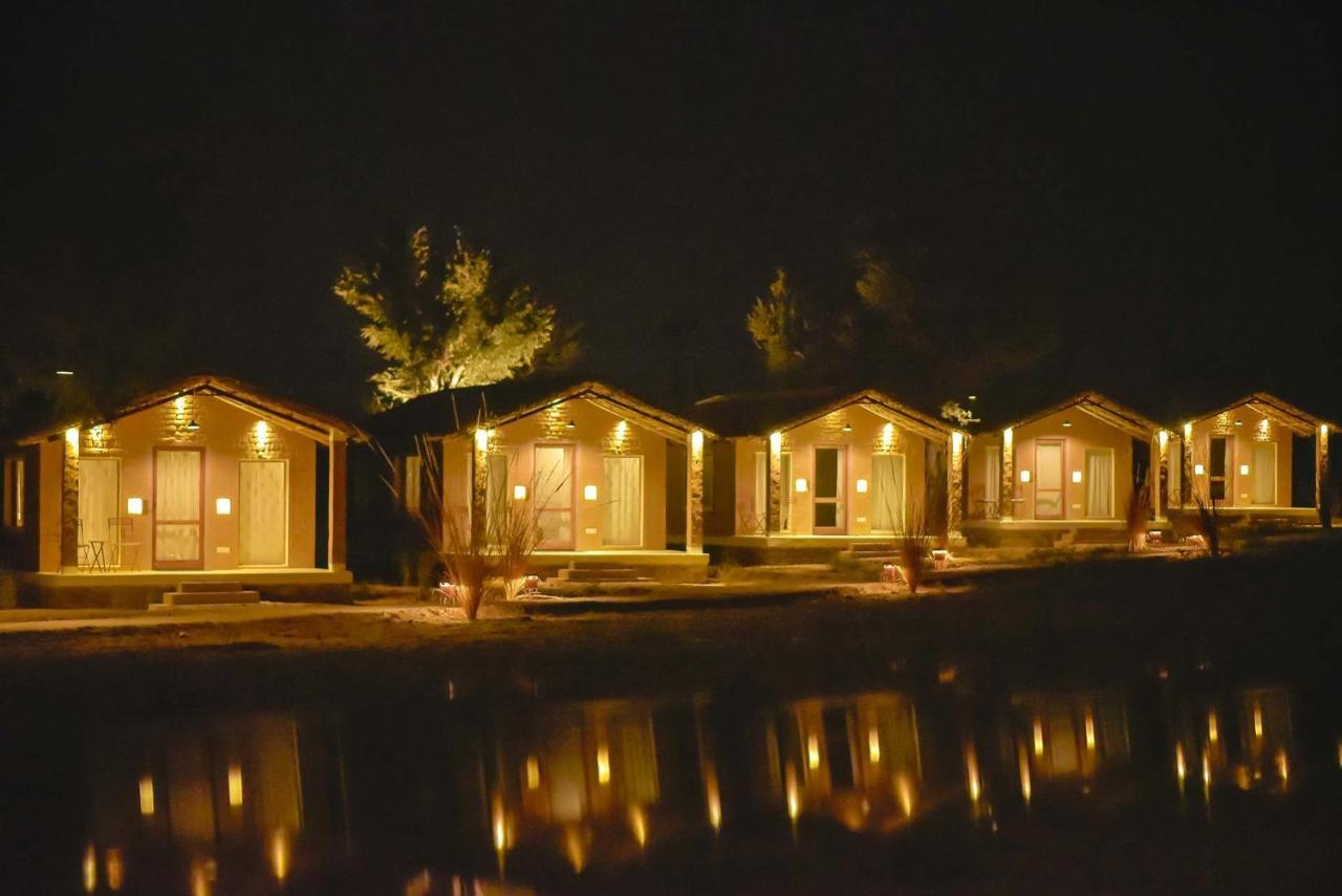 Hotel Camp Lands End Pushkar Esterno foto
