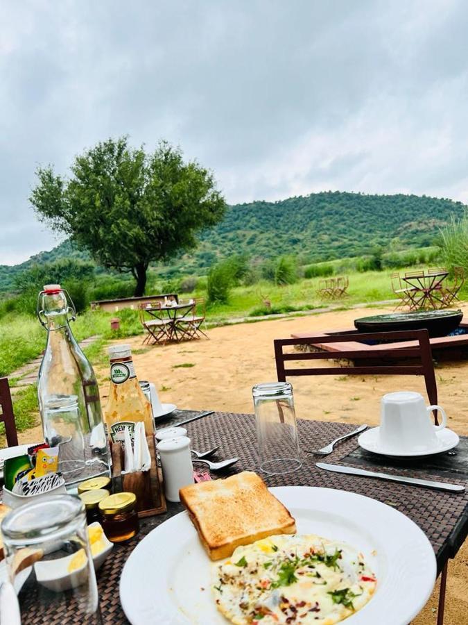 Hotel Camp Lands End Pushkar Esterno foto
